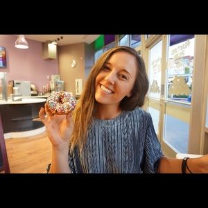 Meet your Posher, Loriann